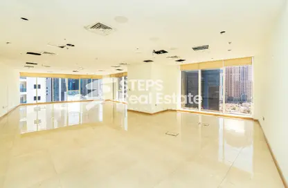 Office Space - Studio - 1 Bathroom for rent in AAMAL Tower - Central Business District - West Bay - Doha