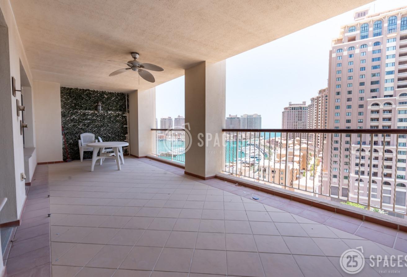 Amazing 2 Bedroom Apt I Large Balcony Marina View - 16