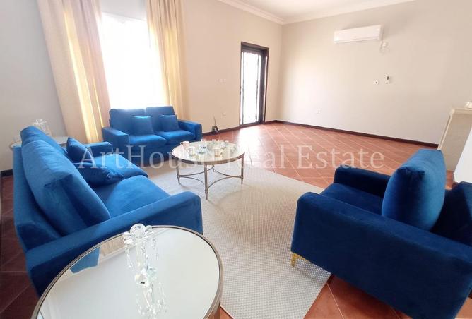 1027687 - Property Image 3