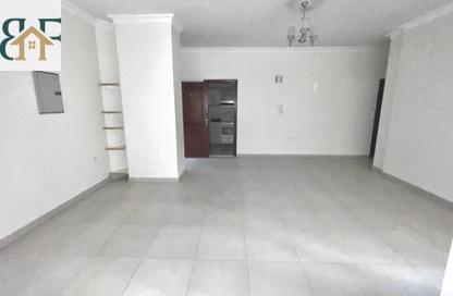 Apartment - 2 Bedrooms - 2 Bathrooms for rent in Al Mansoura - Al Mansoura - Doha