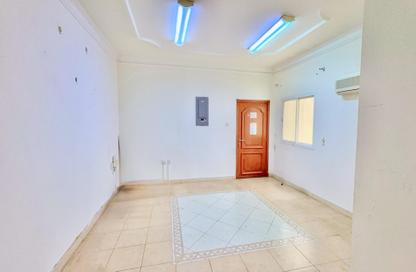 Apartment - 2 Bedrooms - 2 Bathrooms for rent in Old Airport Road - Old Airport Road - Doha