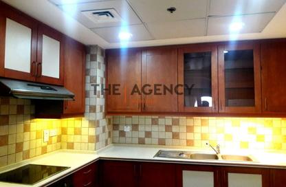 Apartment - 2 Bedrooms - 3 Bathrooms for sale in Tower 8 - Porto Arabia - The Pearl Island - Doha