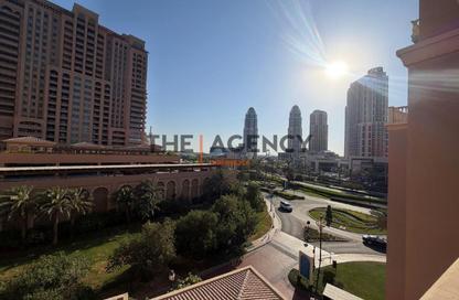 Apartment - 2 Bedrooms - 3 Bathrooms for sale in Tower 8 - Porto Arabia - The Pearl Island - Doha