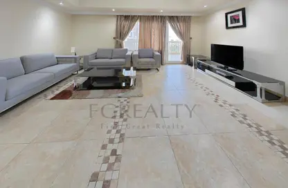 Apartment - 1 Bedroom - 2 Bathrooms for sale in West Porto Drive - Porto Arabia - The Pearl Island - Doha