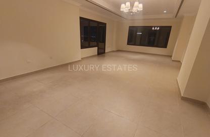 Apartment - 1 Bedroom - 2 Bathrooms for rent in East Porto Drive - Porto Arabia - The Pearl Island - Doha