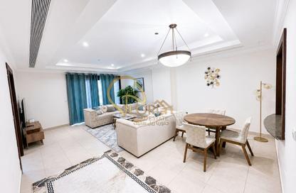 Apartment - 1 Bedroom - 2 Bathrooms for rent in East Porto Drive - Porto Arabia - The Pearl Island - Doha
