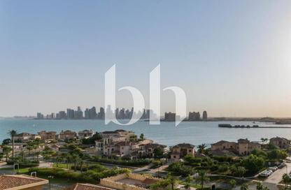 Apartment - 1 Bedroom - 2 Bathrooms for rent in West Porto Drive - Porto Arabia - The Pearl Island - Doha