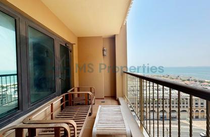 Apartment - 1 Bedroom - 2 Bathrooms for rent in West Porto Drive - Porto Arabia - The Pearl Island - Doha