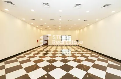 Office Space - Studio - 2 Bathrooms for rent in Umm Salal Mahammad - Umm Salal City - Doha