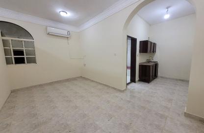 Villa - Studio - 1 for rent in Al Maamoura - Al Maamoura - Doha