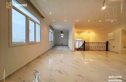 Villa - 4 Bedrooms - 6 Bathrooms for rent in Al Duhail South - Al Duhail - Doha