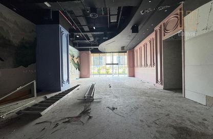 Shop - Studio - 2 for rent in Burj Al Marina - Marina District - Lusail