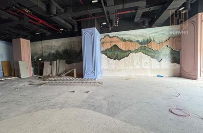 Shop - Studio - 2 for rent in Burj Al Marina - Marina District - Lusail