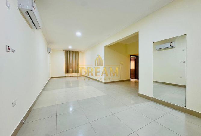 52225356 - Property Main Image