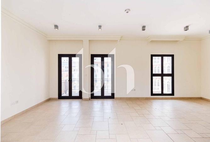 1032404 - Property Image 2