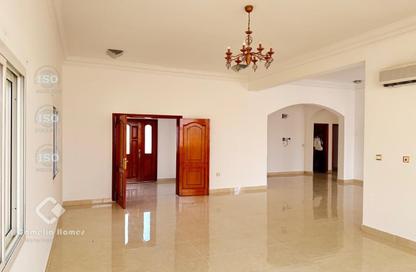 مجمع سكني - 3 غرف نوم - 4 حمامات للايجار في شارع الوعب - الوعب - الدوحة