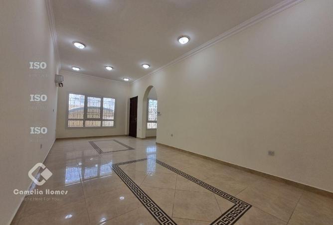 58633518 - Property Image 3