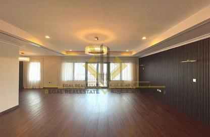 Apartment - 3 Bedrooms - 5 Bathrooms for sale in East Porto Drive - Porto Arabia - The Pearl Island - Doha