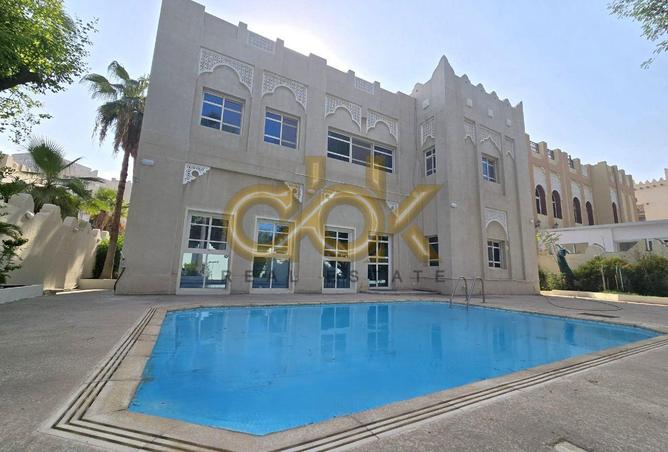60837132 - Property Main Image