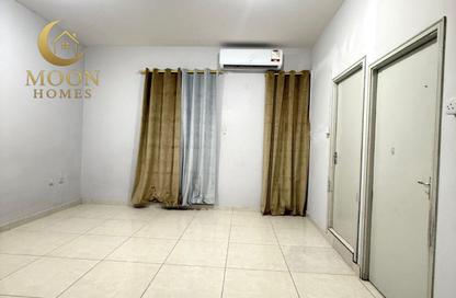 فيلا - 1 حمام للايجار في 46 بن عمران - فريج بن عمران - الدوحة فيلا - 1 حمام للايجار في 46 بن عمران - فريج بن عمران - الدوحة
