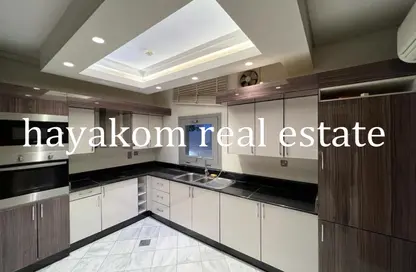 Apartment - 2 Bedrooms - 2 Bathrooms for rent in Al Sadd Road - Al Sadd - Doha