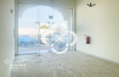 Shop - Studio - 1 Bathroom for rent in Madinat Khalifa South - Madinat Khalifa - Doha