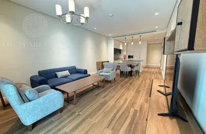 Apartment - 2 Bedrooms - 3 Bathrooms for rent in Floresta Gardens - Floresta Gardens - The Pearl Island - Doha