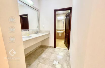 Villa - 4 Bedrooms - 4 Bathrooms for rent in Al Dana st - Muraikh - AlMuraikh - Doha