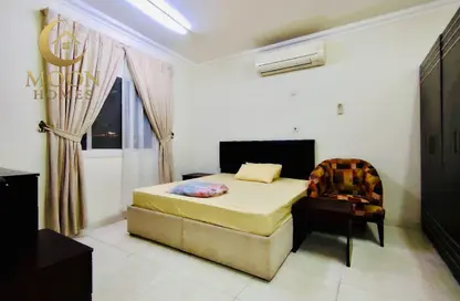 Apartment - Studio - 1 Bathroom for rent in Umm Ghuwailina 4 - Umm Ghuwailina - Doha