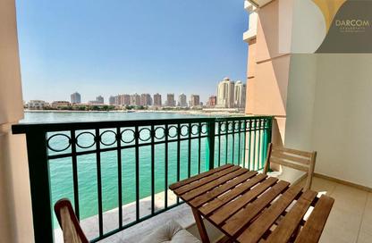 Townhouse - 2 Bedrooms - 2 Bathrooms for rent in Viva West - Viva Bahriyah - The Pearl Island - Doha
