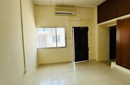 Apartment - Studio - 1 Bathroom for rent in Al Sadd - Doha