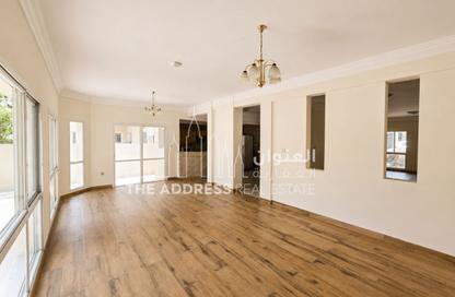 Compound - 4 Bedrooms - 5 Bathrooms for rent in Al Waab Street - Al Waab - Doha