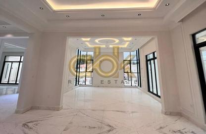 Apartment - 7+ - 7+ for sale in Al Kheesa - Al Kheesa - Umm Salal Mohammed