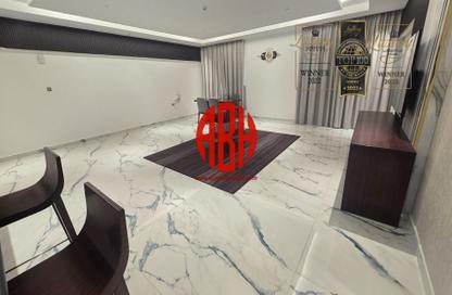 Apartment - 2 Bedrooms - 2 Bathrooms for rent in Bin Dirham 1 - Al Mansoura - Doha
