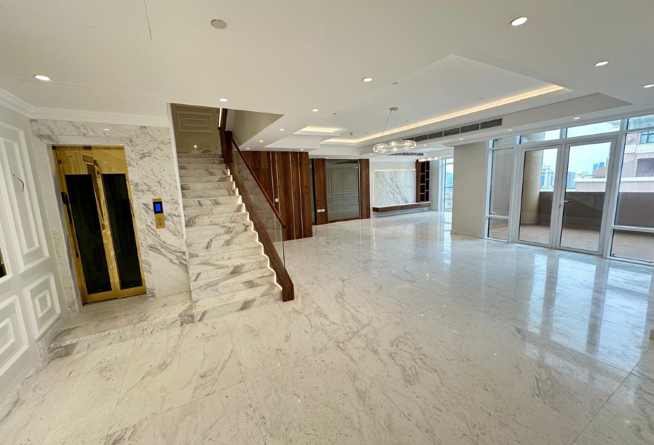 Penthouse for Sale in Porto Arabia | Sea View thumbnail 13