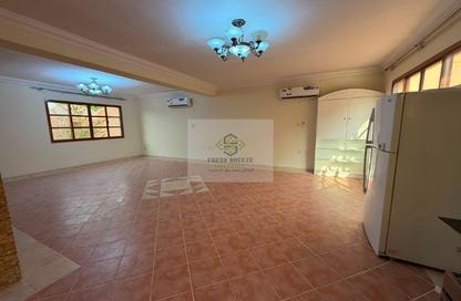 Villa - 3 Bedrooms - 3 Bathrooms for rent in Al Maamoura - Al Maamoura - Doha