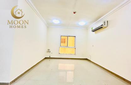 Apartment - 2 Bedrooms - 2 Bathrooms for rent in Al Mansoura - Al Mansoura - Doha