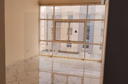 Apartment - 2 Bedrooms - 2 Bathrooms for rent in Bin Omran 46 - Fereej Bin Omran - Doha