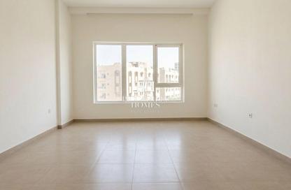 Apartment - 2 Bedrooms - 2 Bathrooms for rent in Musheireb Apartments - Musheireb - Doha
