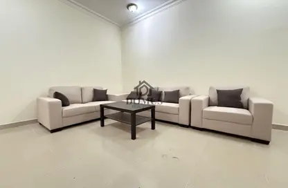 شقة - 3 غرف نوم - 2 حمامات للايجار في شارع ثابت بن زايد - المنصورة - الدوحة