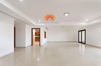 Apartment - 2 Bedrooms - 3 Bathrooms for rent in East Porto Drive - Porto Arabia - The Pearl Island - Doha