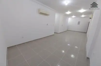 Apartment - 3 Bedrooms - 3 Bathrooms for rent in EB12 - Fereej Bin Mahmoud North - Fereej Bin Mahmoud - Doha