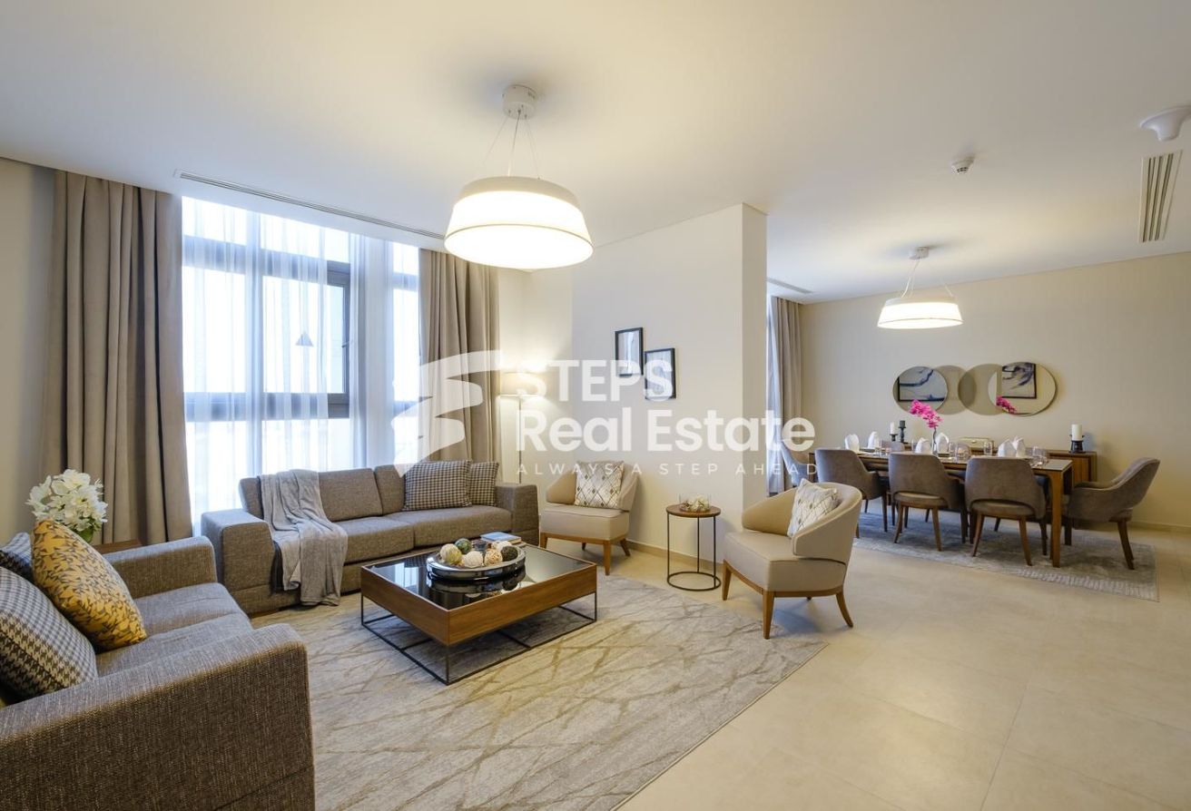 Fully Renovated Apartment Near Shops, City View