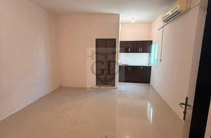 Apartment - Studio - 1 Bathroom for rent in Hazm Al Markhiya - Doha