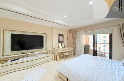 Apartment - Studio - 1 for rent in East Porto Drive - Porto Arabia - The Pearl Island - Doha