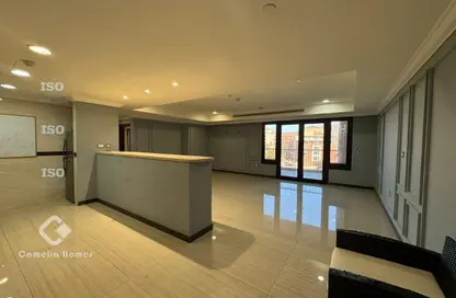 Apartment - 2 Bedrooms - 3 Bathrooms for rent in East Porto Drive - Porto Arabia - The Pearl Island - Doha