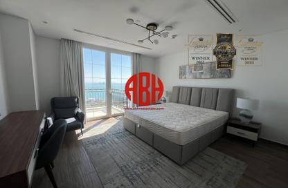 Apartment - 1 Bedroom - 2 Bathrooms for rent in Floresta Gardens - Floresta Gardens - The Pearl Island - Doha Apartment - 1 Bedroom - 2 Bathrooms for rent in Floresta Gardens - Floresta Gardens - The Pearl Island - Doha