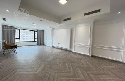 Apartment - 1 Bedroom - 2 Bathrooms for rent in East Porto Drive - Porto Arabia - The Pearl Island - Doha