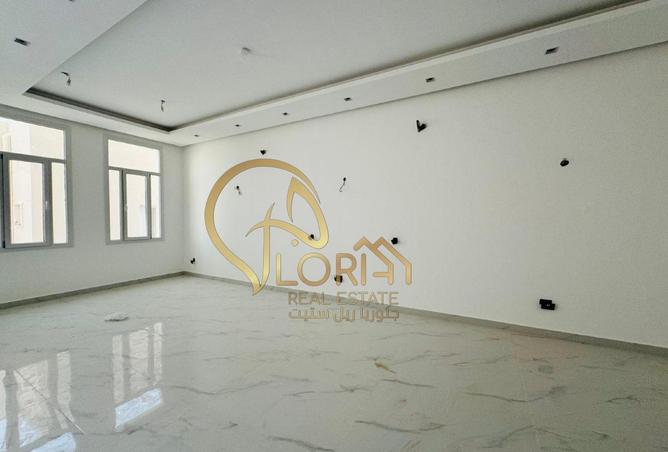 1027452 - Property Image 2