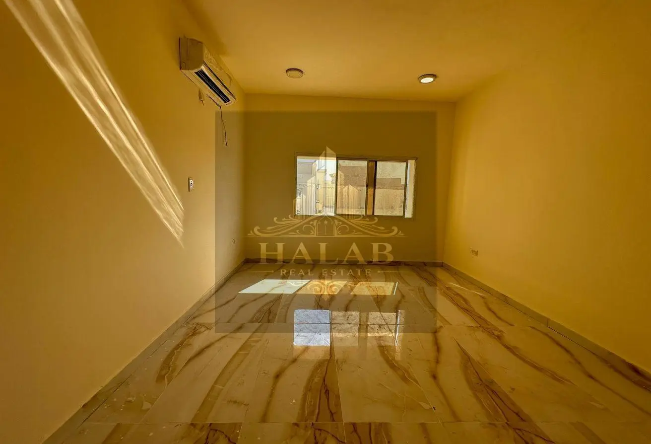 985115 - Property Main Image